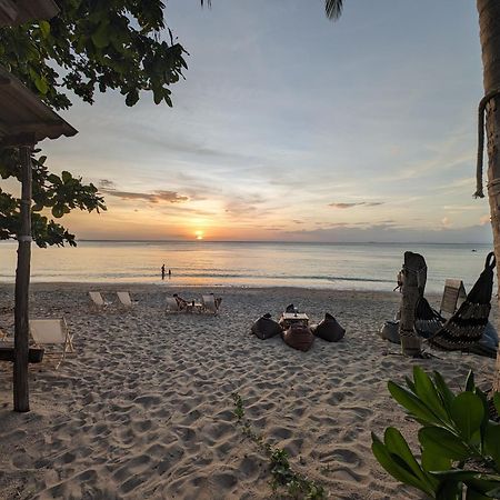 Scandinavian Beach Resort เกาะลันตา ภายนอก รูปภาพ
